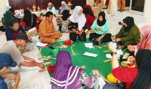 Kerajinan Anyaman Bambu