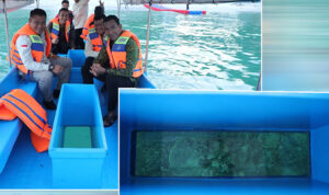 Perahu Wisata Fiber Kaca