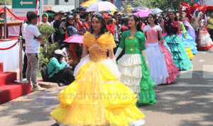 Siswi SMA Negeri 1 Manggar