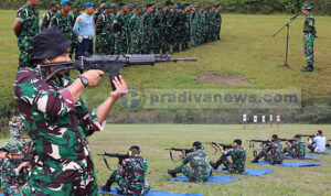 Latihan Menembak