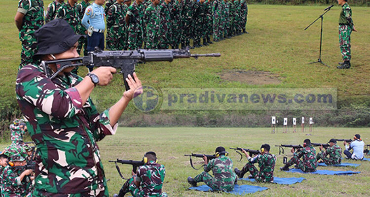 Latihan Menembak
