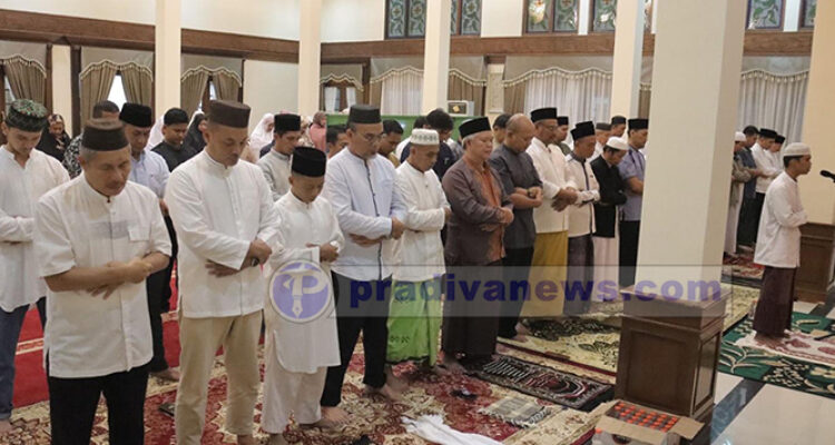 Tarawih Bersama