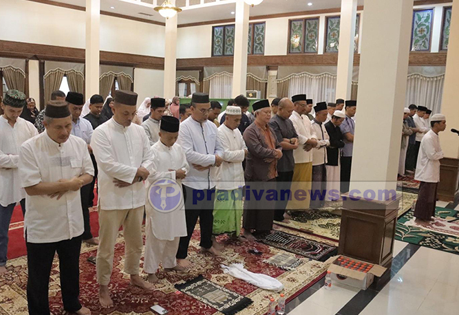 Tarawih Bersama